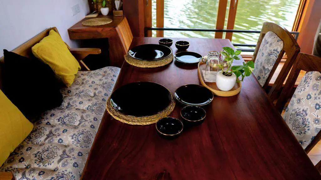 1 Bedroom boathouse alleppey