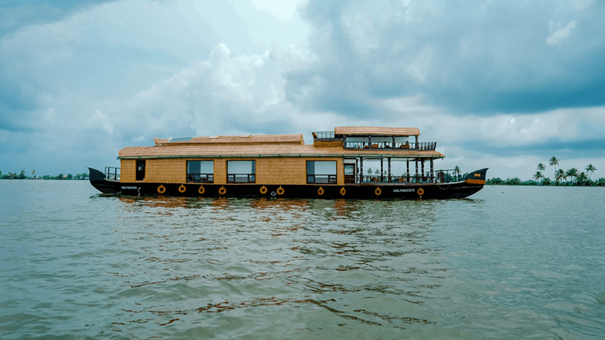 Premium Houseboats in Alleppey