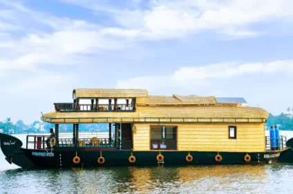 1 bedroom houseboat