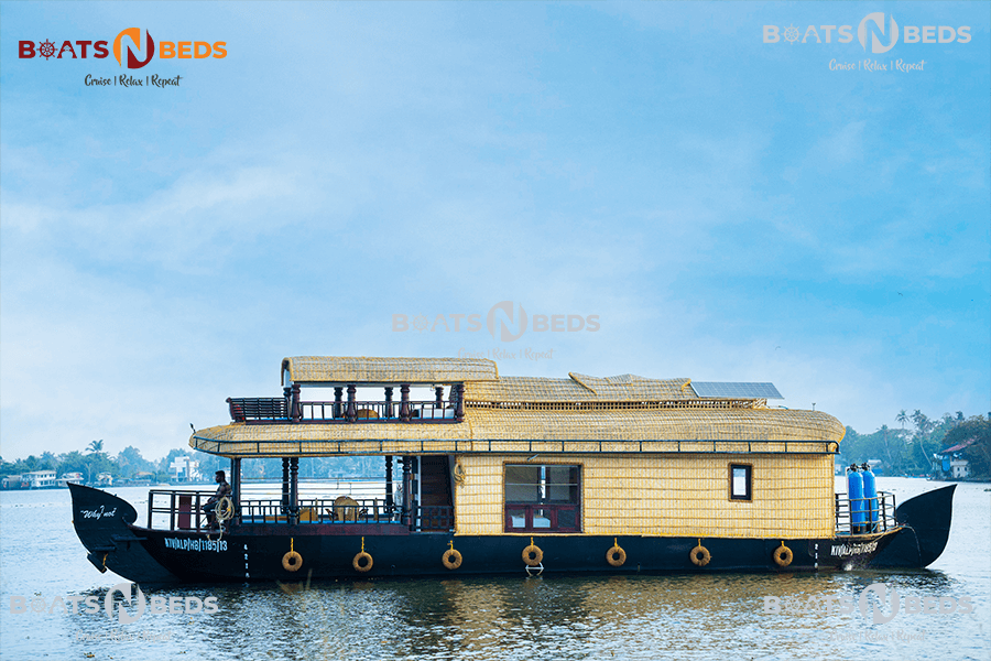 house boat images alappuzha