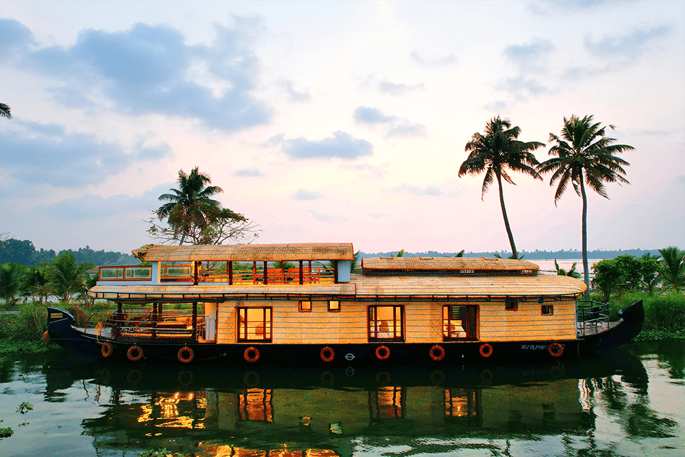 Family Houseboats Alleppey