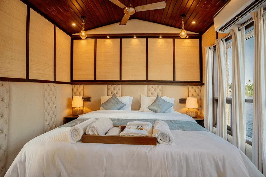 3 Bedroom Alleppey Premium Boat House