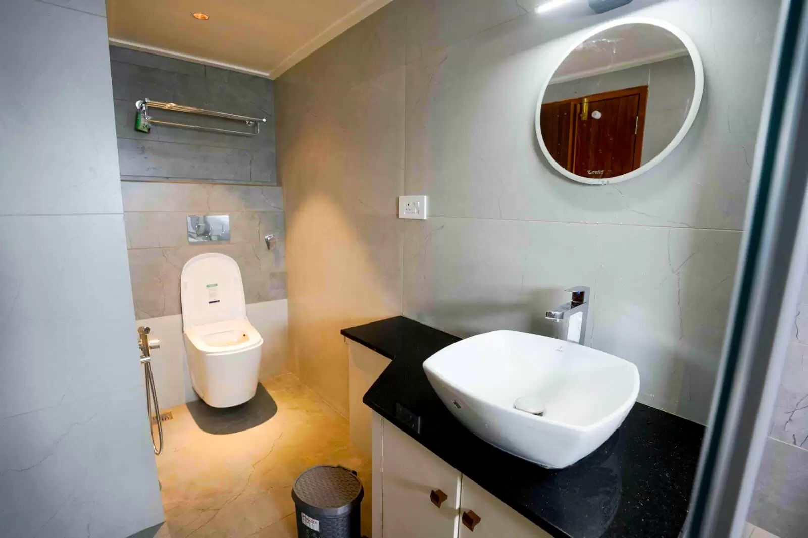 Houseboat bathroom alappuzha